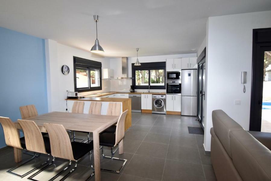 צ'יקלנה דה לה פרונטרה Villa Corvina מראה חיצוני תמונה