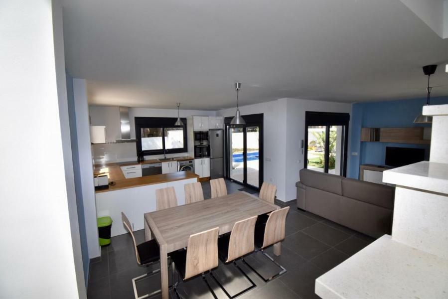 צ'יקלנה דה לה פרונטרה Villa Corvina מראה חיצוני תמונה